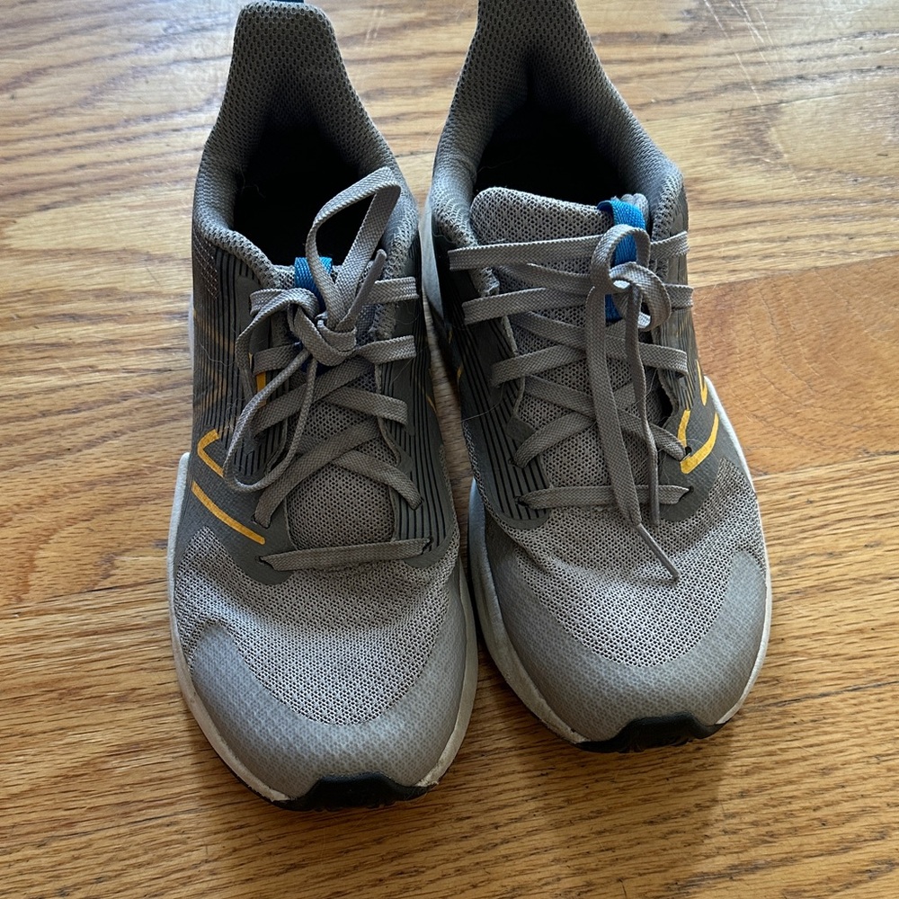 New balance big kids shoes